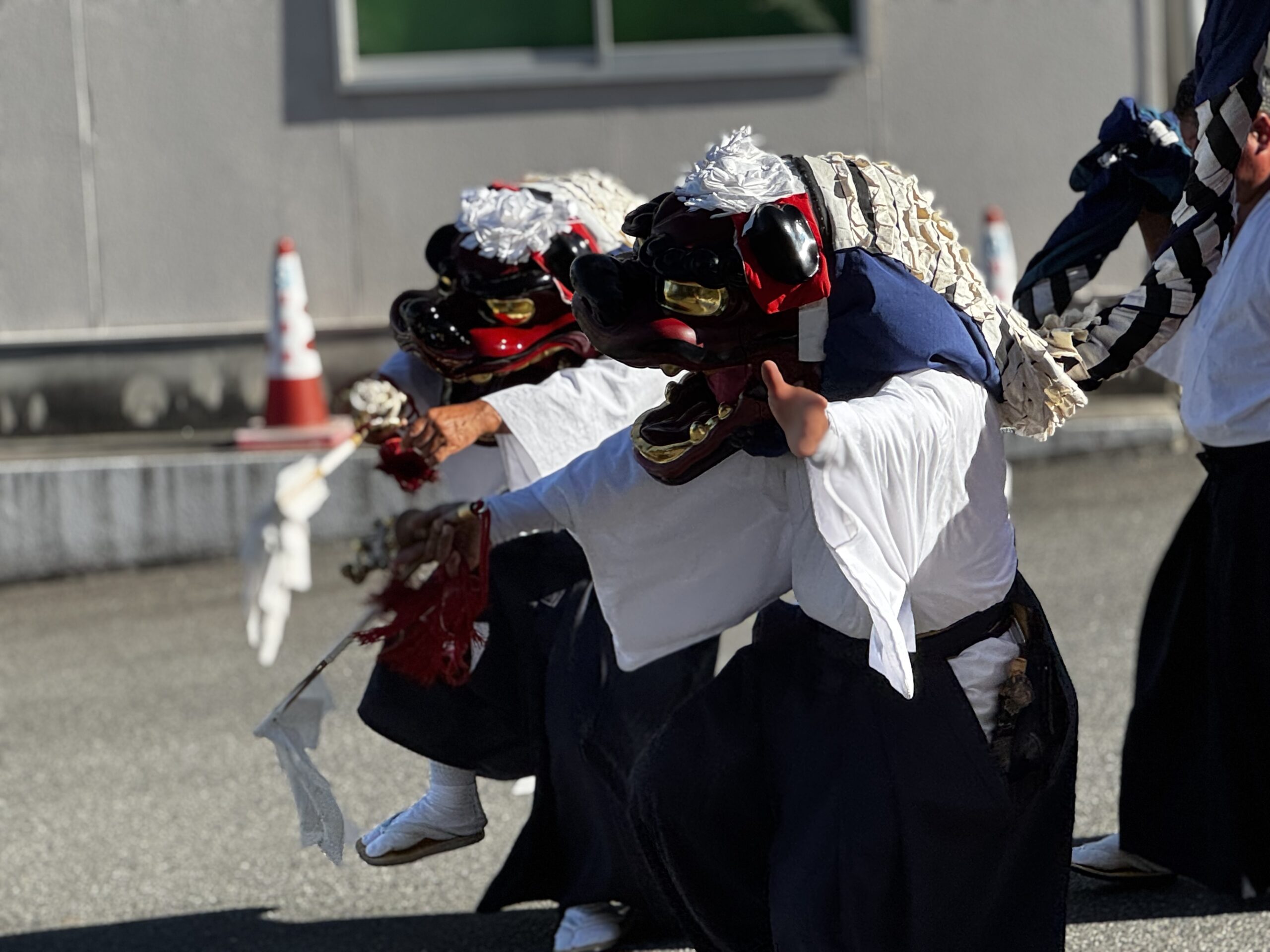 獅子舞にお祓いをしていただきました